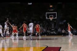 包含巴特勒连续十二场比赛得分超过关键助攻，老鹰挑战极限！的词条