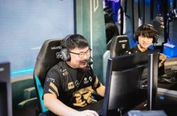 包含Uzi爆冷击败巴塞罗那，势不可挡引爆全场！的词条